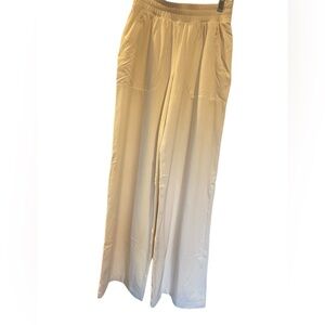 NWT Lululemon swift wide leg mid rise pant LIGHT IVORY Size: 2